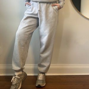Aritzia TNA Sweatpants
